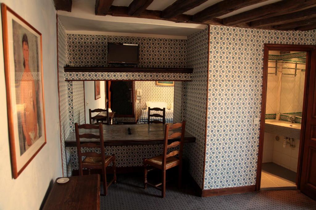 Hotel Du Lys Parijs